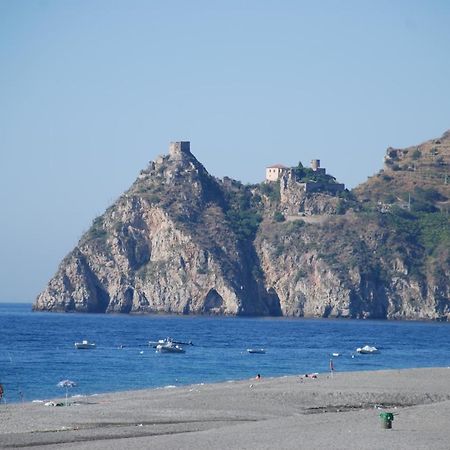 Quattro Torri B&B Santa Teresa Di Riva Eksteriør billede