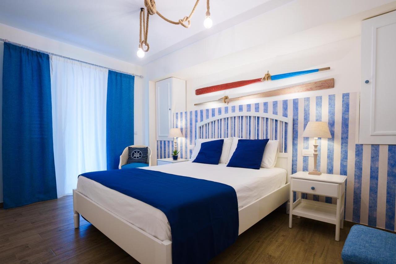 Quattro Torri B&B Santa Teresa Di Riva Eksteriør billede