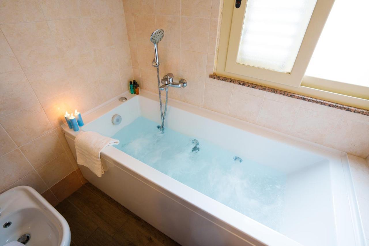 Quattro Torri B&B Santa Teresa Di Riva Eksteriør billede