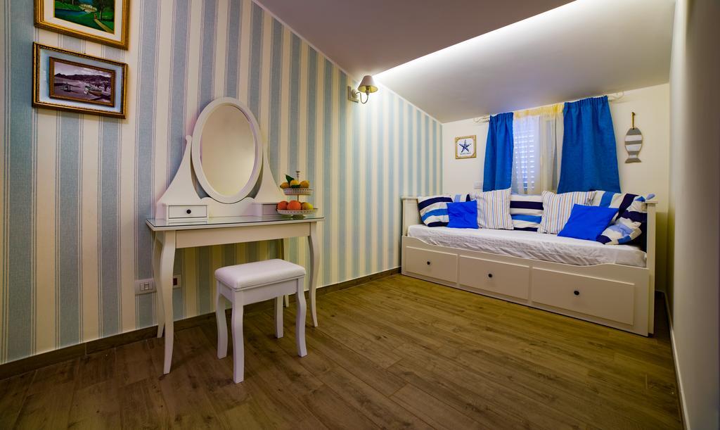 Quattro Torri B&B Santa Teresa Di Riva Eksteriør billede