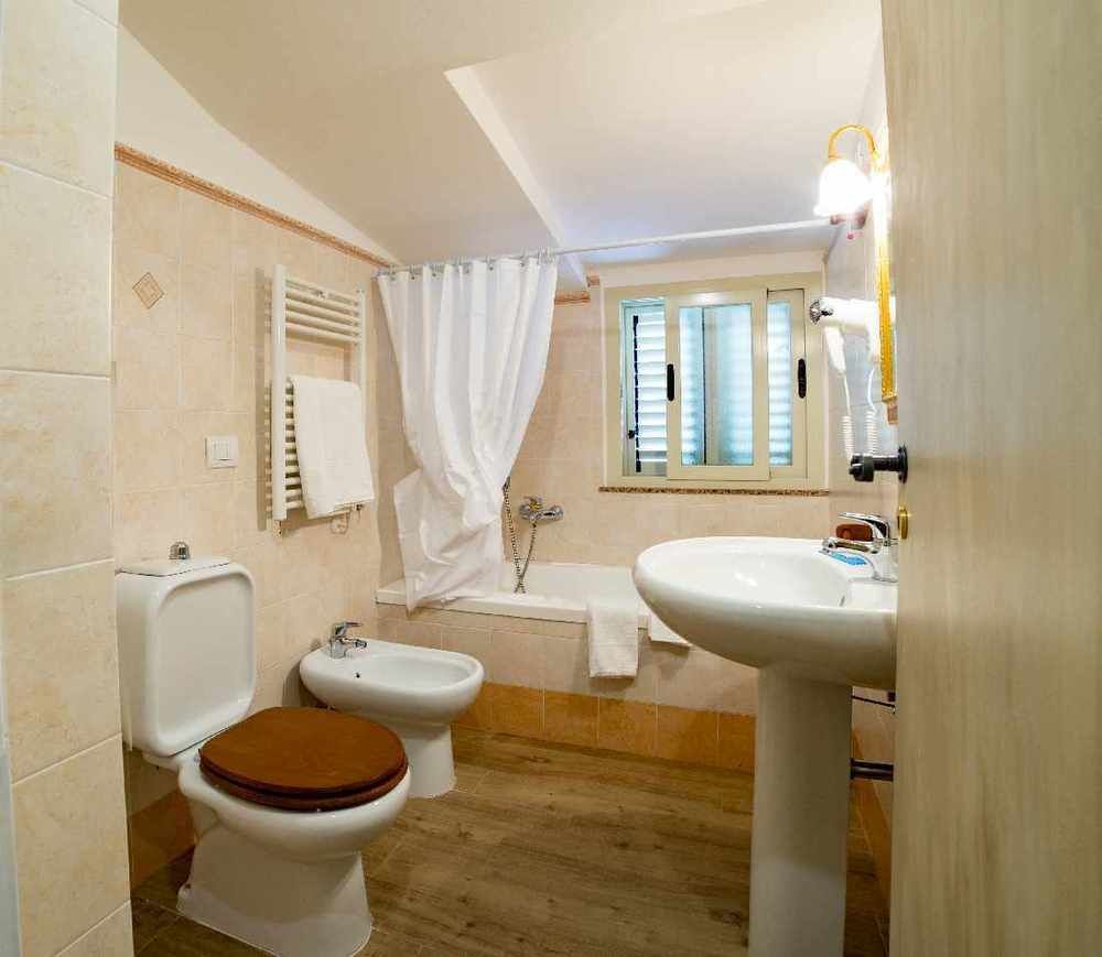 Quattro Torri B&B Santa Teresa Di Riva Eksteriør billede
