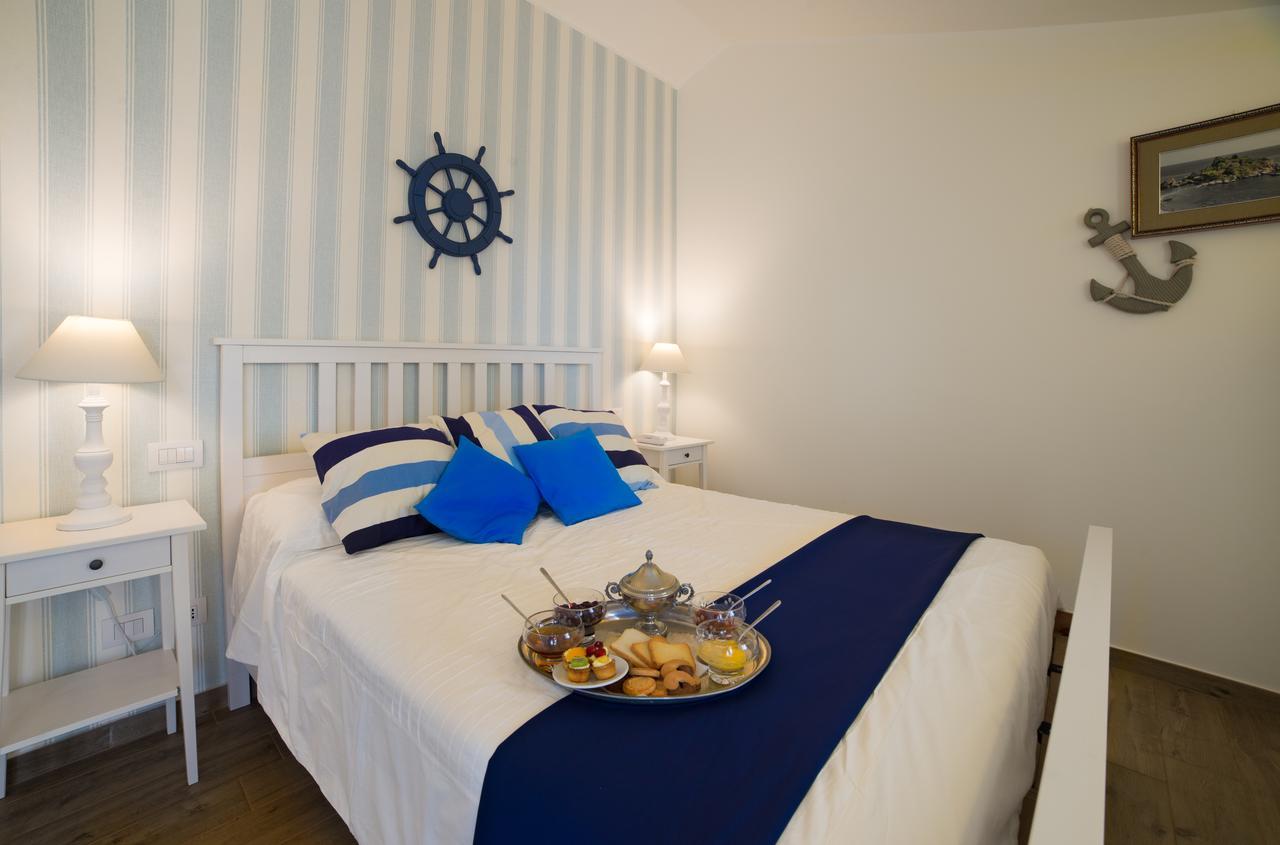 Quattro Torri B&B Santa Teresa Di Riva Eksteriør billede
